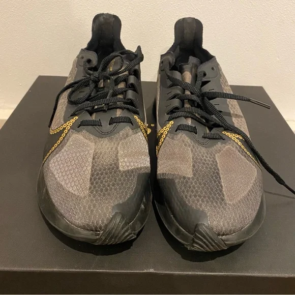 Nike Air Zoom Black & Gray Women’s Running Shoes Sneakers - Picture 3 of 7